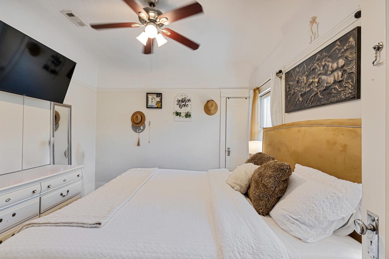 Detail Gallery Image 15 of 47 For 2910 N San Joaquin, Stockton,  CA 95204 - 3 Beds | 1/1 Baths