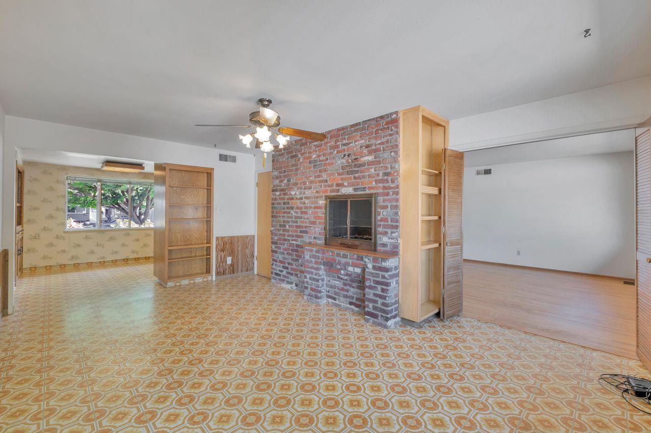 Detail Gallery Image 13 of 64 For 843 Bell Air Dr, Sacramento,  CA 95822 - 3 Beds | 2 Baths