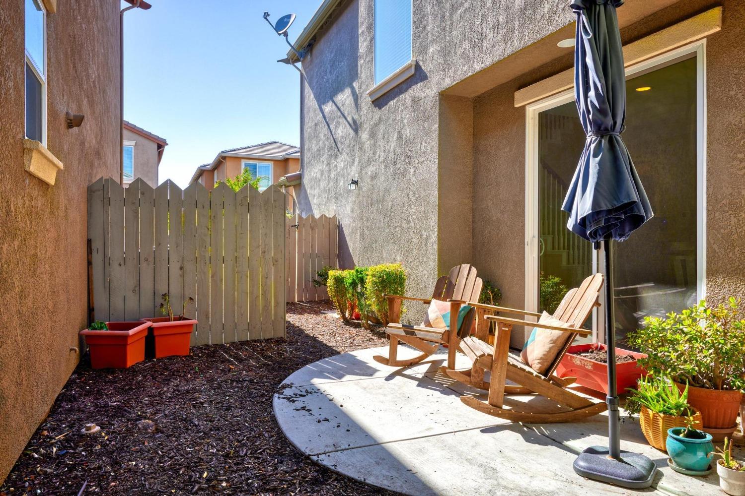 Detail Gallery Image 31 of 38 For 3925 Rose Garden Way, Turlock,  CA 95382 - 3 Beds | 2/1 Baths
