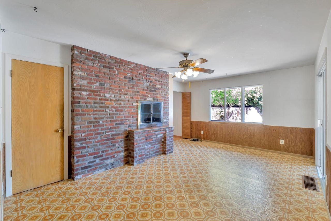 Detail Gallery Image 15 of 64 For 843 Bell Air Dr, Sacramento,  CA 95822 - 3 Beds | 2 Baths