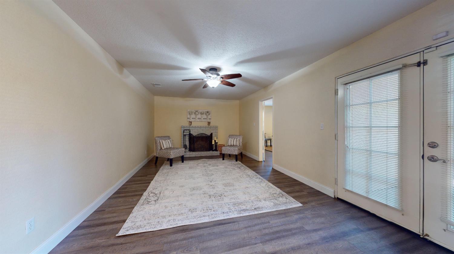 Detail Gallery Image 12 of 34 For 2401 Northridge Dr, Modesto,  CA 95350 - 5 Beds | 2/1 Baths