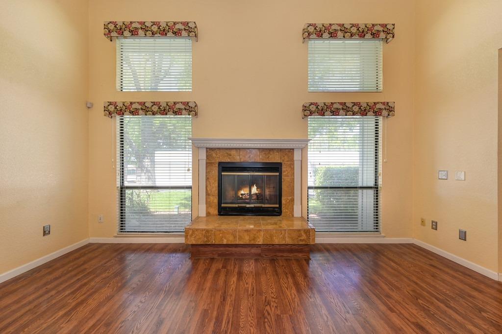 Detail Gallery Image 14 of 39 For 3612 Gold Creek Ln, Sacramento,  CA 95827 - 2 Beds | 2 Baths