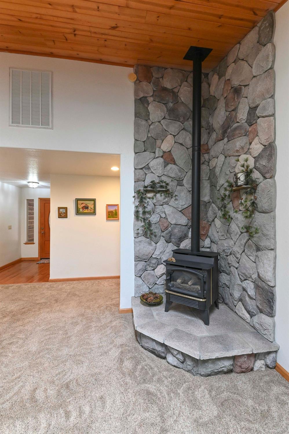 Detail Gallery Image 9 of 53 For 23727 Fremont, Twain Harte,  CA 95383 - 3 Beds | 2 Baths