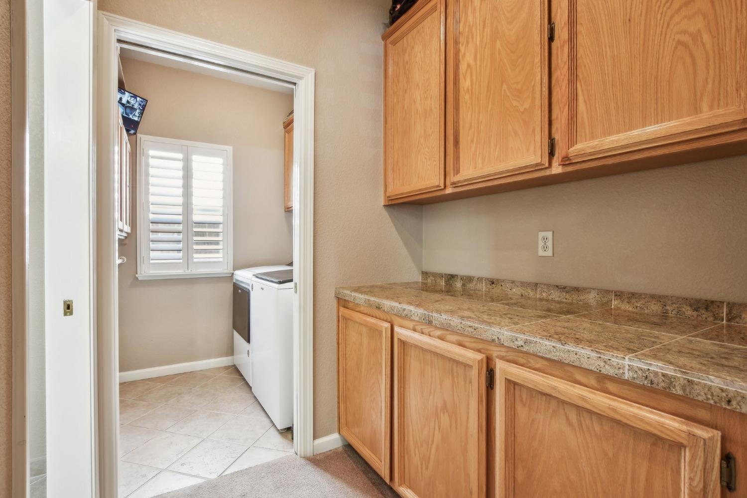 Detail Gallery Image 14 of 32 For 10689 Pleasant Valley Cir, Stockton,  CA 95209 - 3 Beds | 2/1 Baths