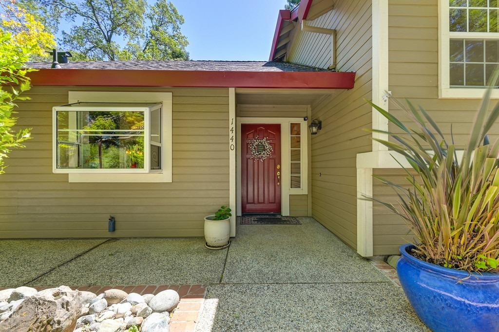 Detail Gallery Image 11 of 63 For 1440 Millertown Rd, Auburn,  CA 95603 - 4 Beds | 2/1 Baths