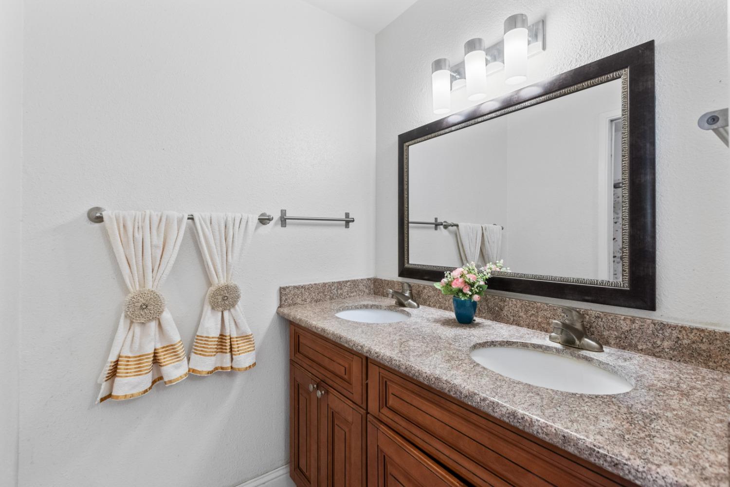 Detail Gallery Image 17 of 35 For 6400 66th Ave #72,  Sacramento,  CA 95823 - 2 Beds | 1 Baths