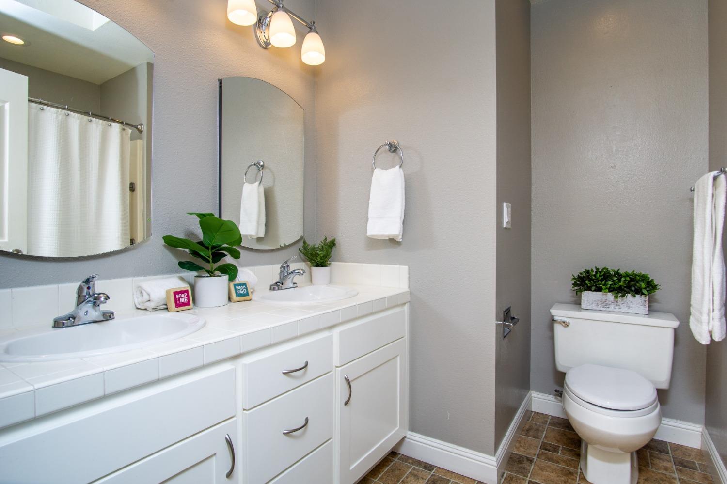 Detail Gallery Image 21 of 41 For 3993 Horseshoe Cir, Loomis,  CA 95650 - 3 Beds | 2 Baths