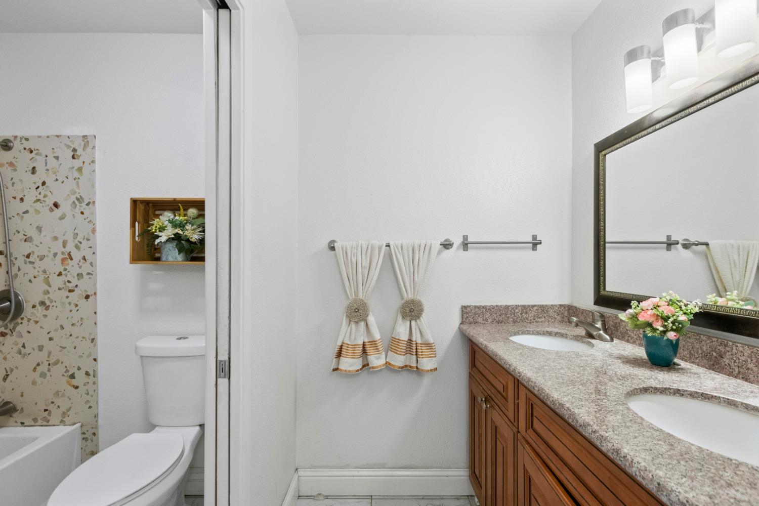 Detail Gallery Image 16 of 35 For 6400 66th Ave #72,  Sacramento,  CA 95823 - 2 Beds | 1 Baths