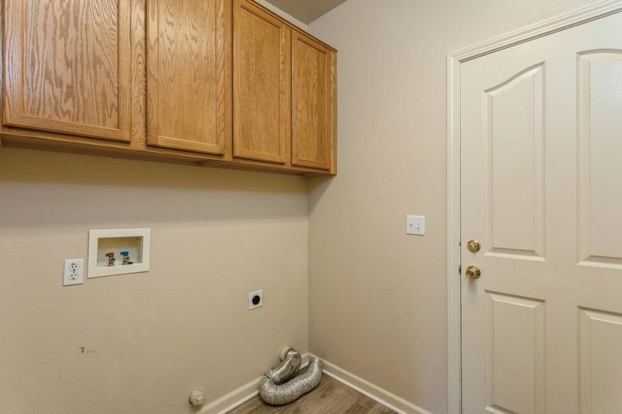 Detail Gallery Image 11 of 21 For 3152 White Fish Bay Rd, West Sacramento,  CA 95691 - 3 Beds | 2 Baths