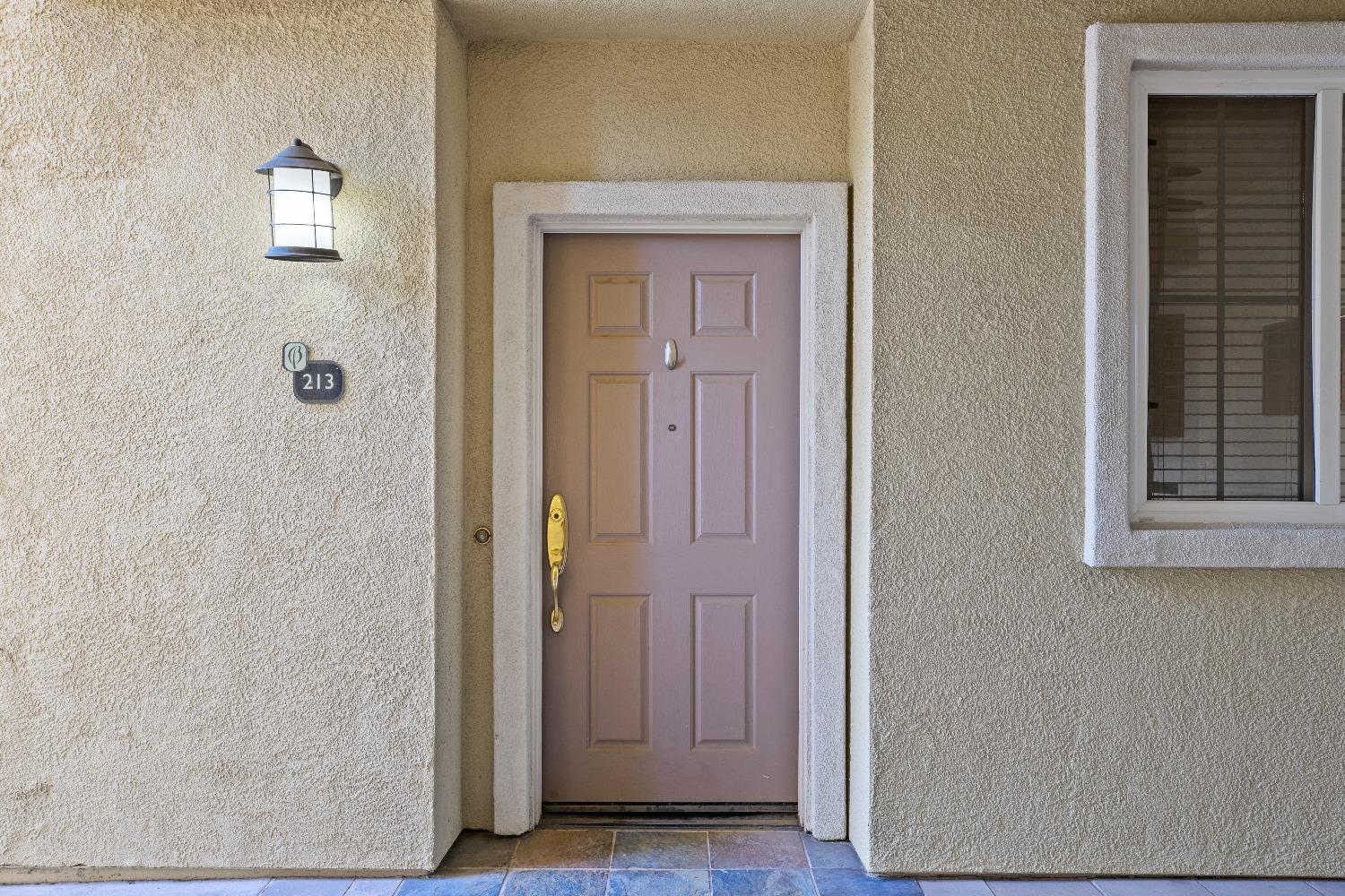 Detail Gallery Image 3 of 27 For 1360 Shady Ln #213,  Turlock,  CA 95382 - 2 Beds | 2 Baths