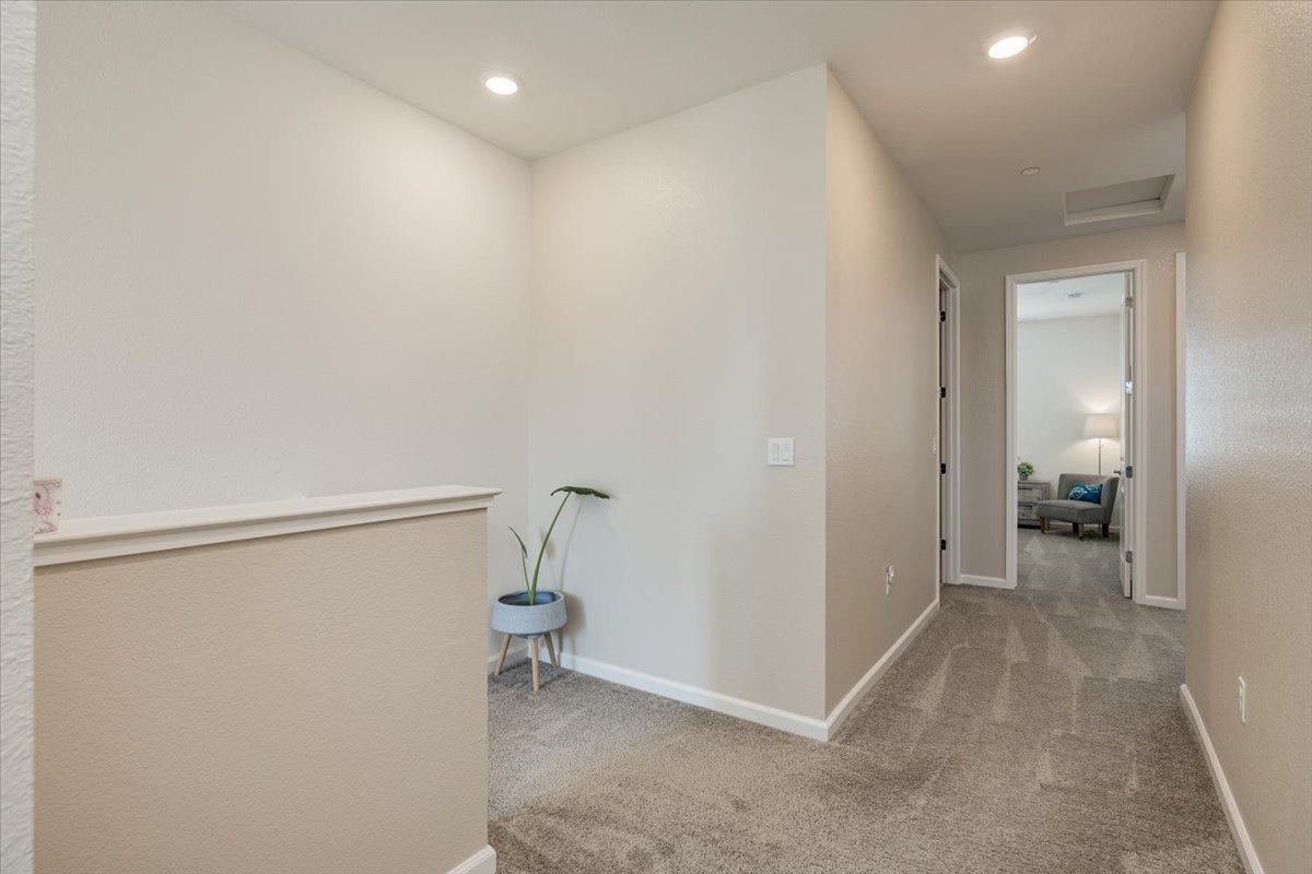 Detail Gallery Image 17 of 35 For 4379 E Commerce Way, Sacramento,  CA 95834 - 3 Beds | 2/1 Baths