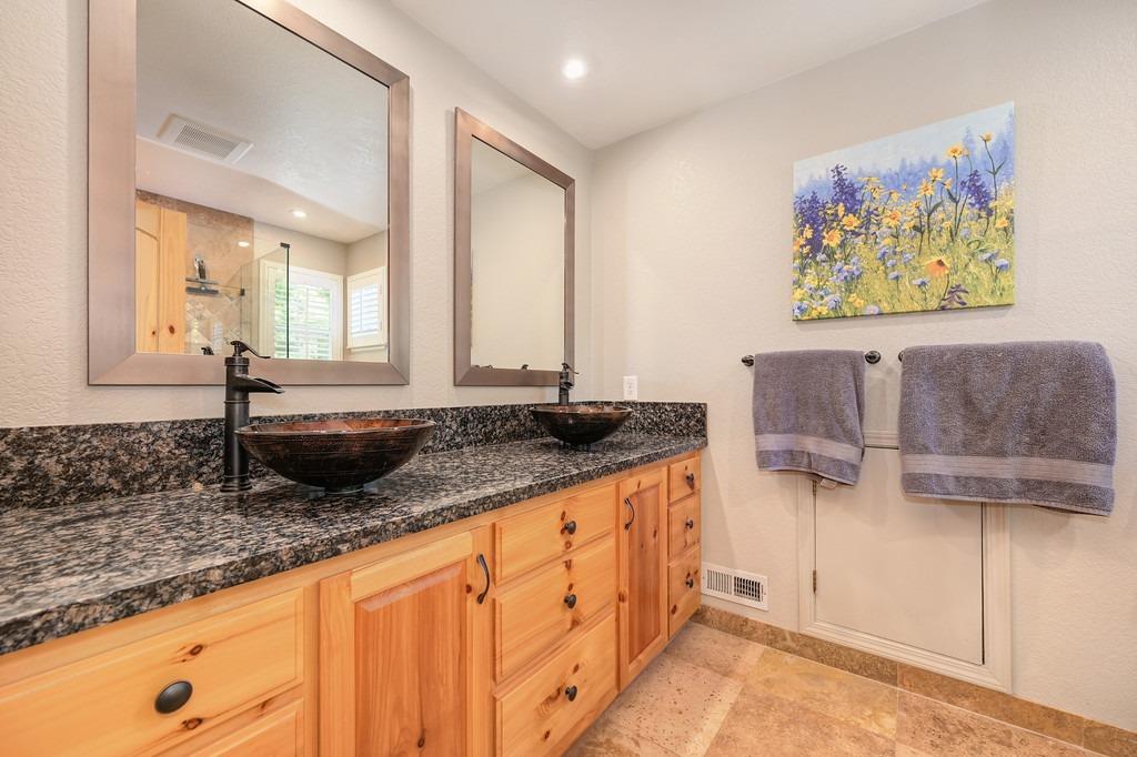 Detail Gallery Image 32 of 63 For 1440 Millertown Rd, Auburn,  CA 95603 - 4 Beds | 2/1 Baths