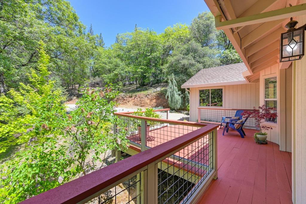 Detail Gallery Image 10 of 61 For 3325 Promenade Ln, Placerville,  CA 95667 - 4 Beds | 3 Baths