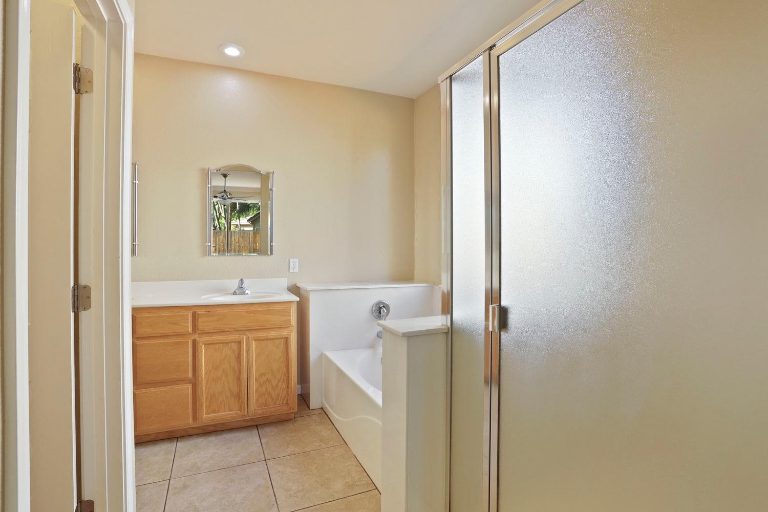 Detail Gallery Image 28 of 45 For 6437 Pine Meadow Cir, Stockton,  CA 95219 - 4 Beds | 2 Baths