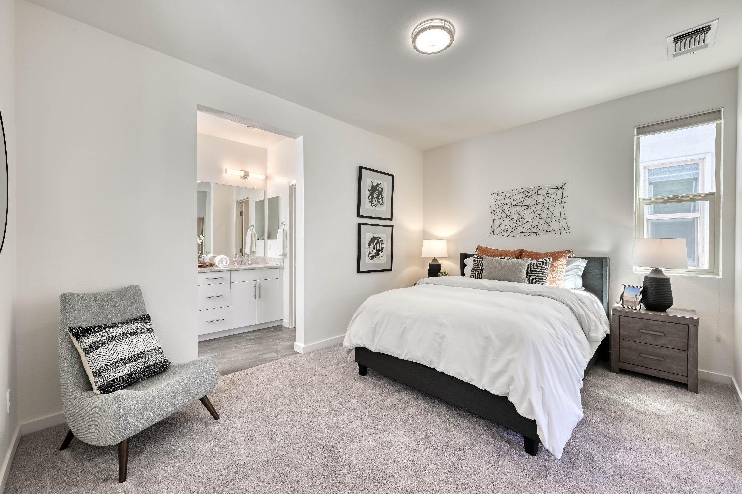 Detail Gallery Image 12 of 24 For 337 Crate Ave, Sacramento,  CA 95818 - 2 Beds | 2/1 Baths