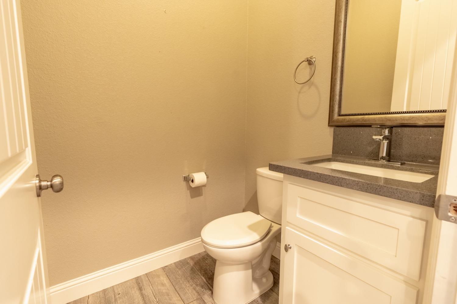 Detail Gallery Image 28 of 64 For 525 40th St, Sacramento,  CA 95819 - 3 Beds | 2/1 Baths