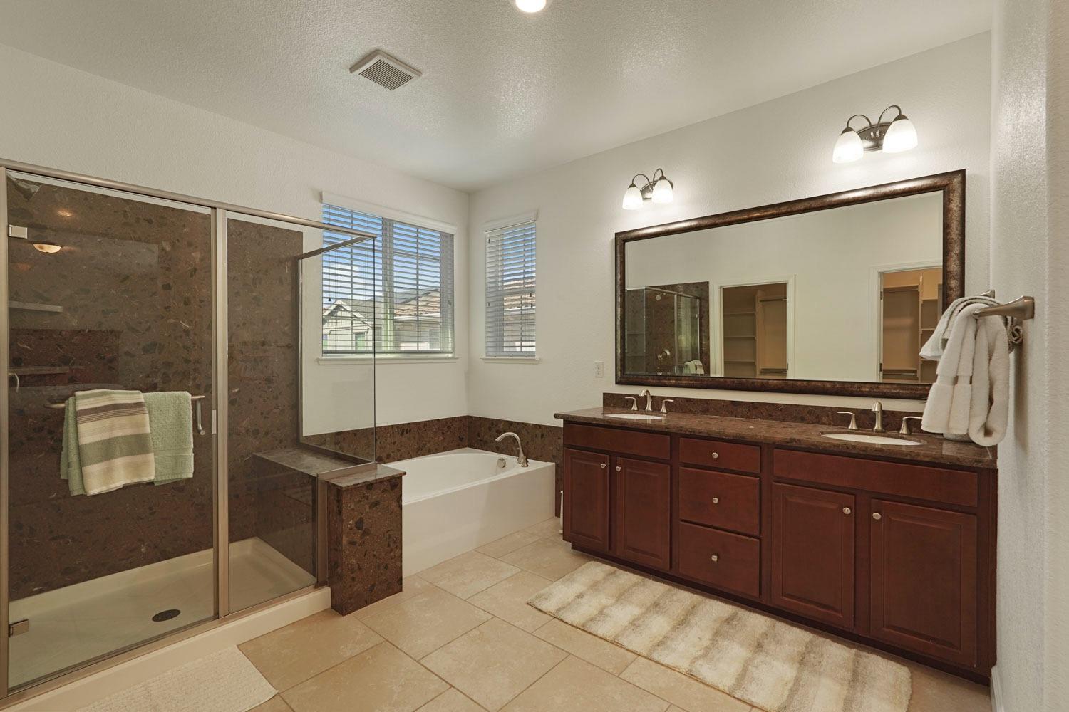 Detail Gallery Image 31 of 46 For 2049 Honey Church Pl, Roseville,  CA 95747 - 3 Beds | 2/1 Baths