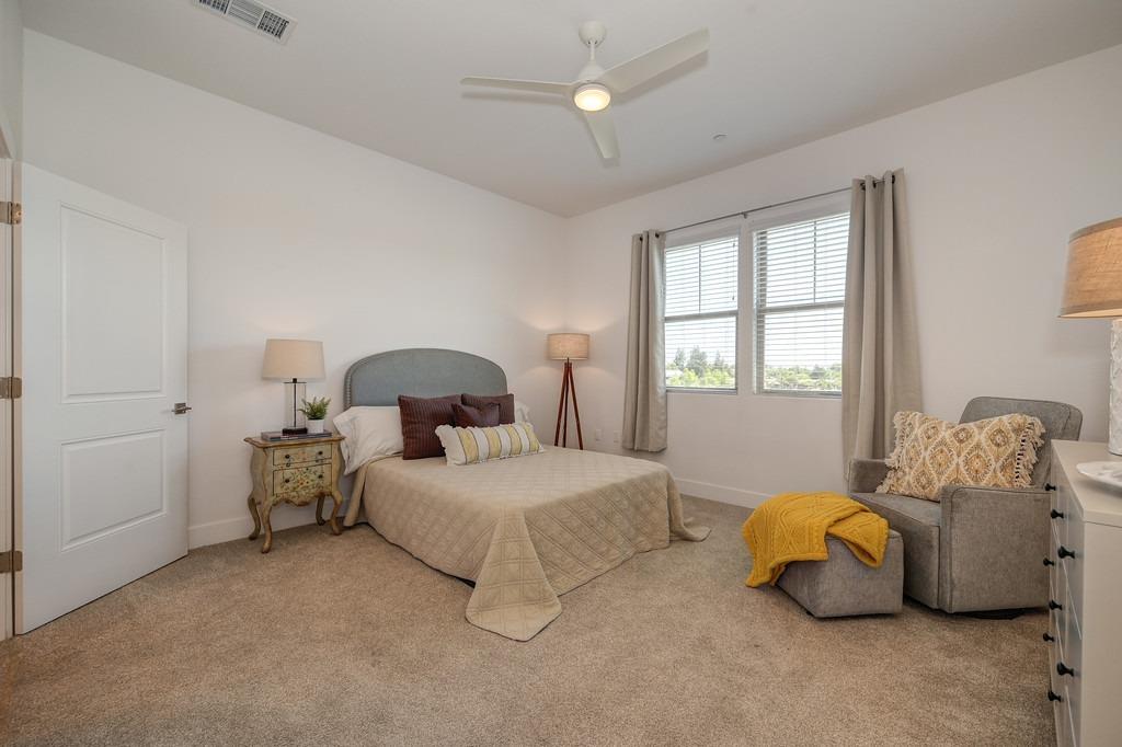 Detail Gallery Image 17 of 41 For 1000 Berryessa Ln #325,  Davis,  CA 95616 - 3 Beds | 2/1 Baths