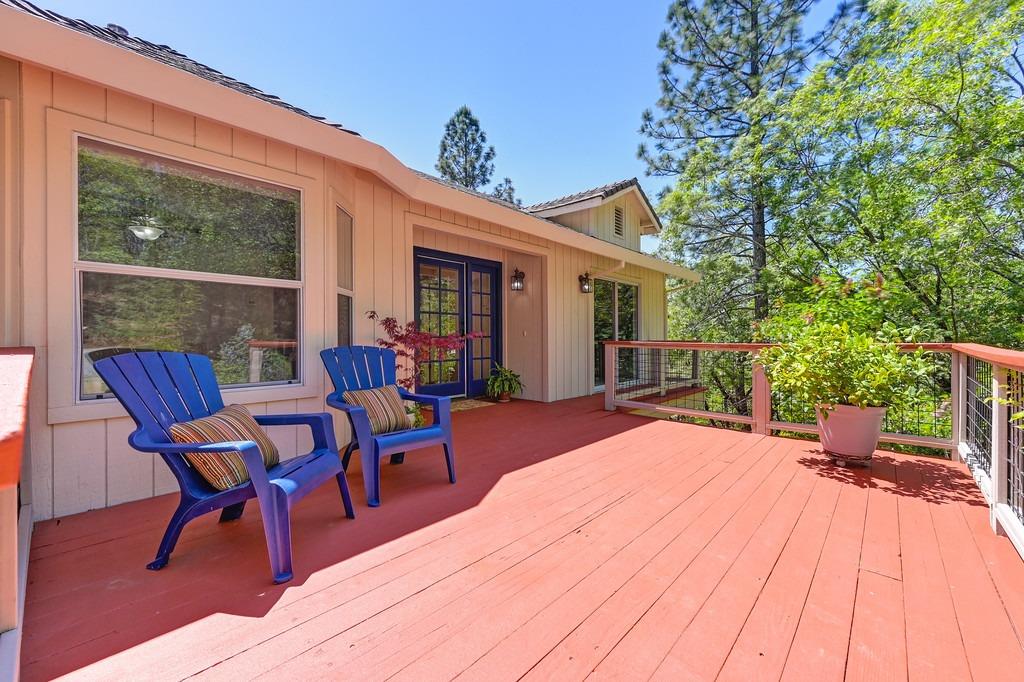 Detail Gallery Image 9 of 61 For 3325 Promenade Ln, Placerville,  CA 95667 - 4 Beds | 3 Baths