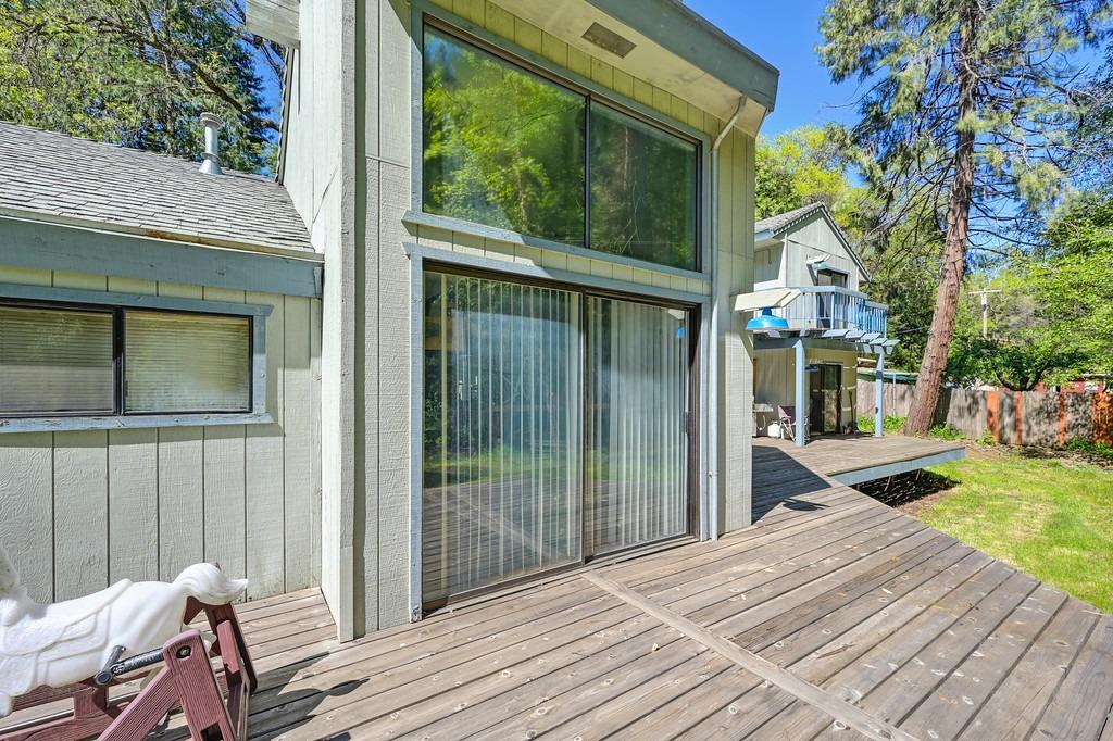 Detail Gallery Image 8 of 51 For 7481 Sly Park Rd, Placerville,  CA 95667 - 2 Beds | 2/1 Baths