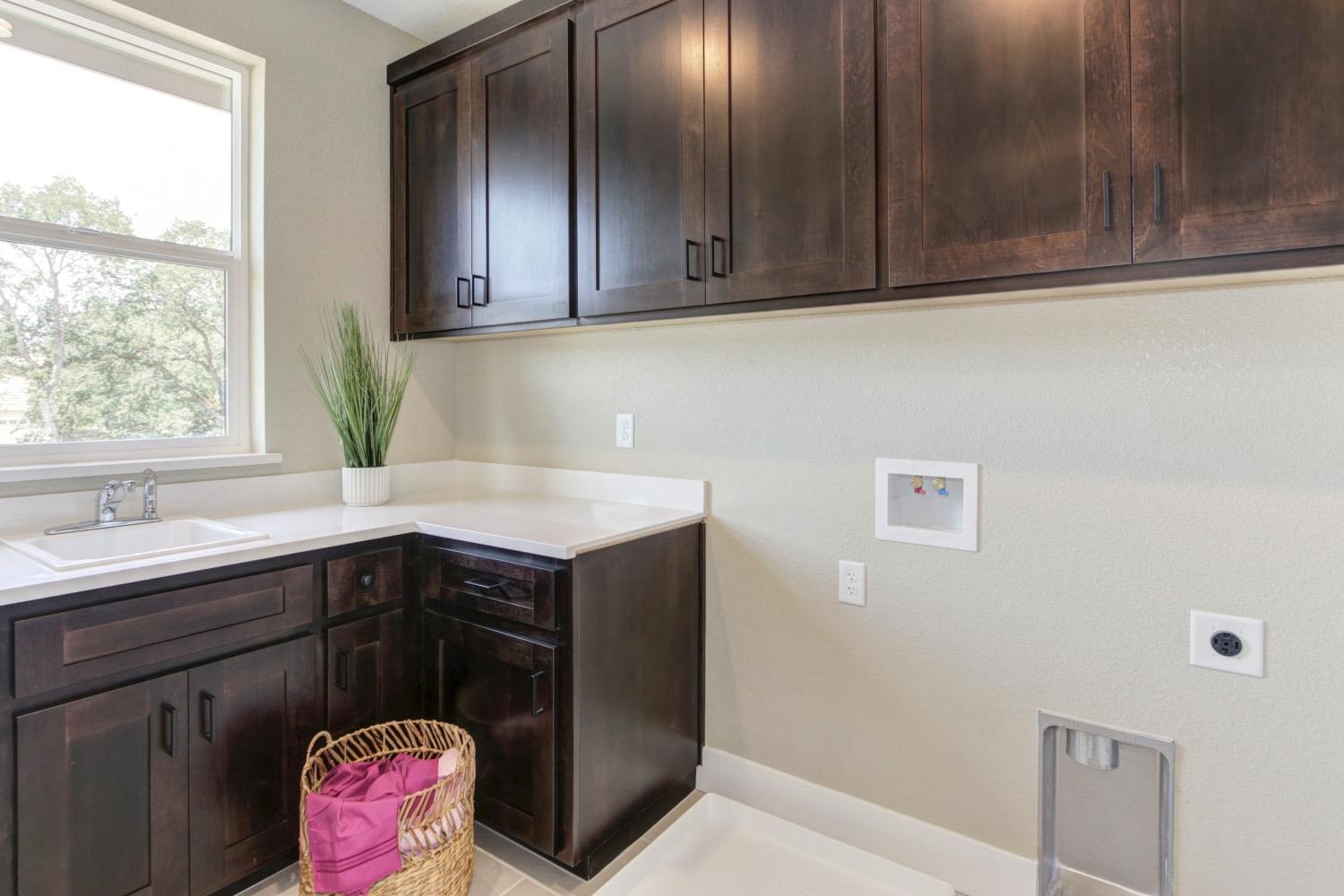 Detail Gallery Image 10 of 11 For 15350 Shaq, Rancho Murieta,  CA 95683 - 5 Beds | 3/1 Baths