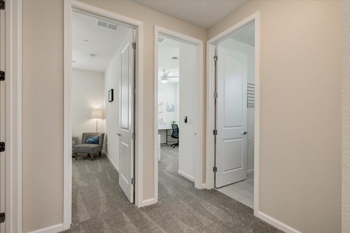 Detail Gallery Image 18 of 35 For 4379 E Commerce Way, Sacramento,  CA 95834 - 3 Beds | 2/1 Baths