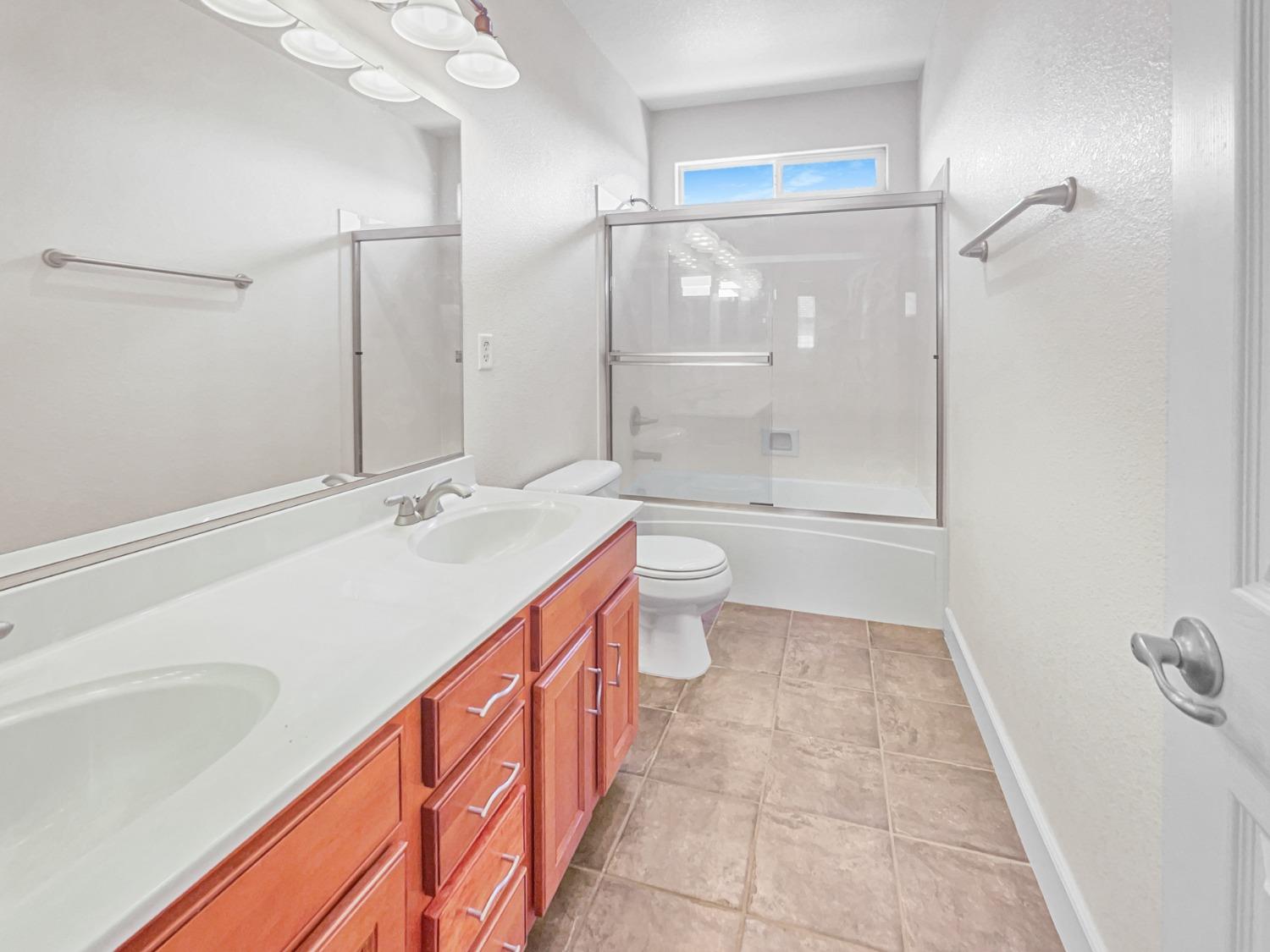 Detail Gallery Image 15 of 25 For 2679 Shinn Pl, Woodland,  CA 95776 - 3 Beds | 2/1 Baths