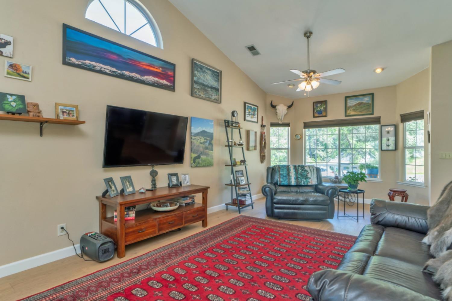 Detail Gallery Image 11 of 34 For 3166 Benham Ct, Placerville,  CA 95667 - 3 Beds | 2 Baths