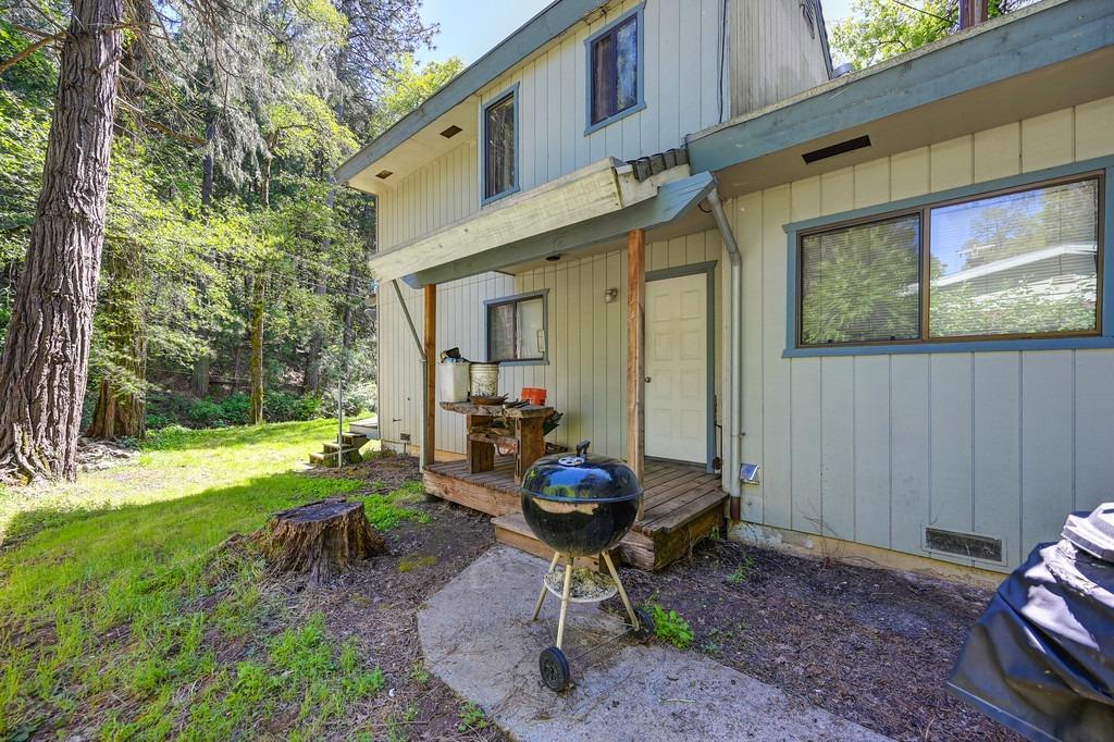 Detail Gallery Image 11 of 51 For 7481 Sly Park Rd, Placerville,  CA 95667 - 2 Beds | 2/1 Baths