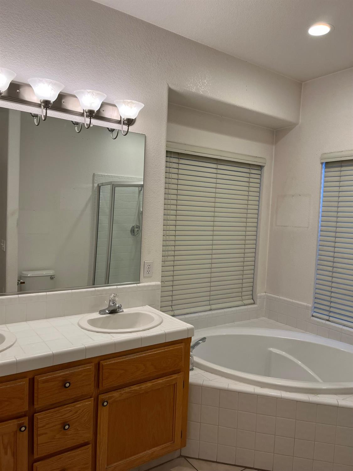 Detail Gallery Image 16 of 26 For 1799 Rockford Way, Turlock,  CA 95382 - 3 Beds | 2 Baths