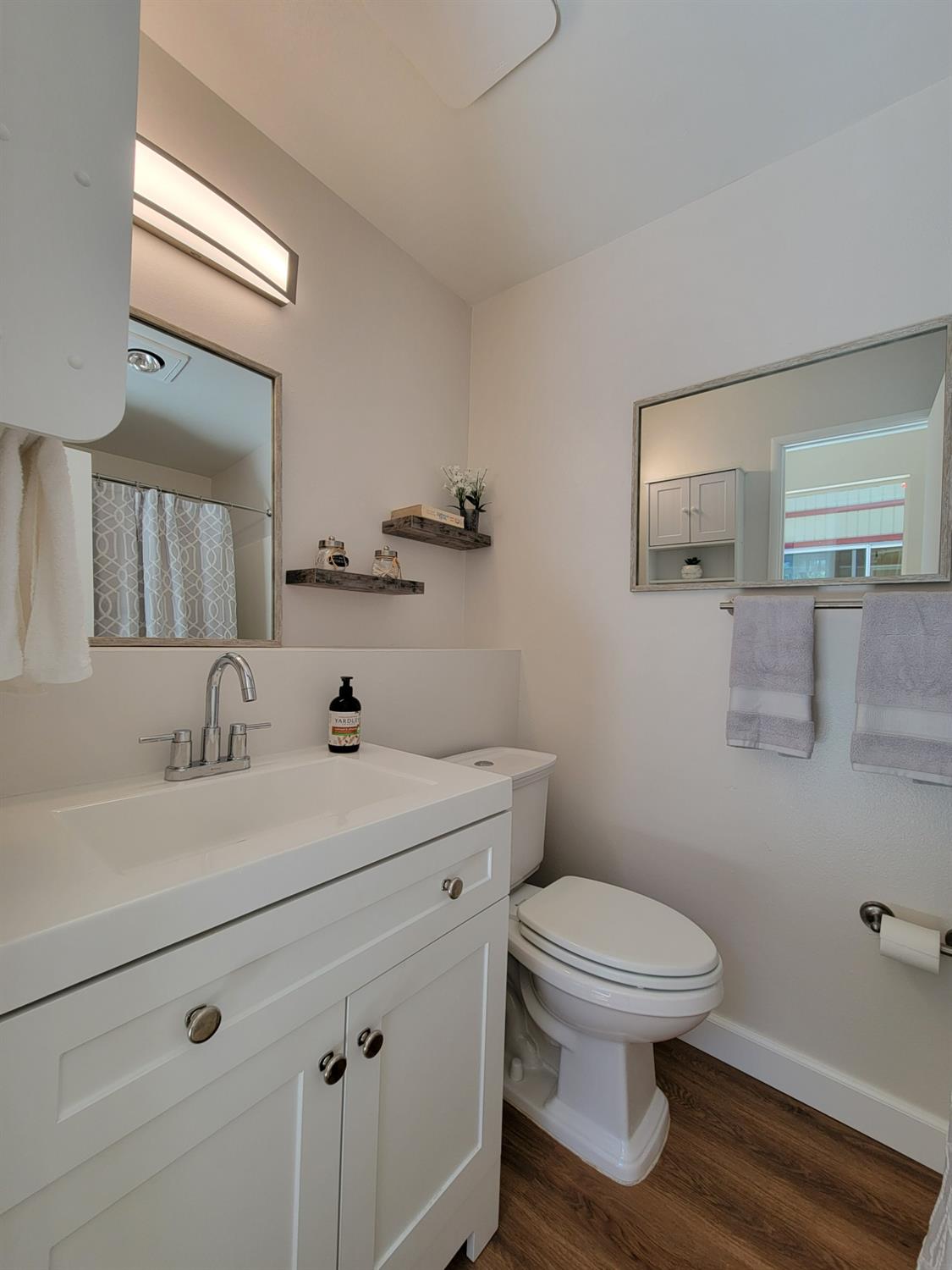 Detail Gallery Image 13 of 28 For 11968 Warbler Way, Penn Valley,  CA 95946 - 2 Beds | 1 Baths