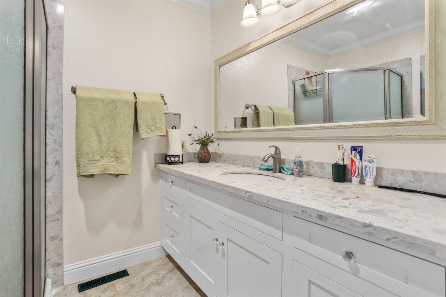 Detail Gallery Image 25 of 39 For 8306 Treasure Ave, Stockton,  CA 95212 - 3 Beds | 2/1 Baths