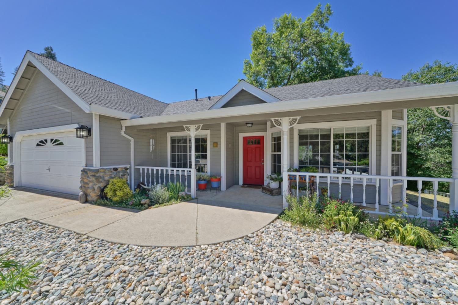 Detail Gallery Image 1 of 34 For 3166 Benham Ct, Placerville,  CA 95667 - 3 Beds | 2 Baths