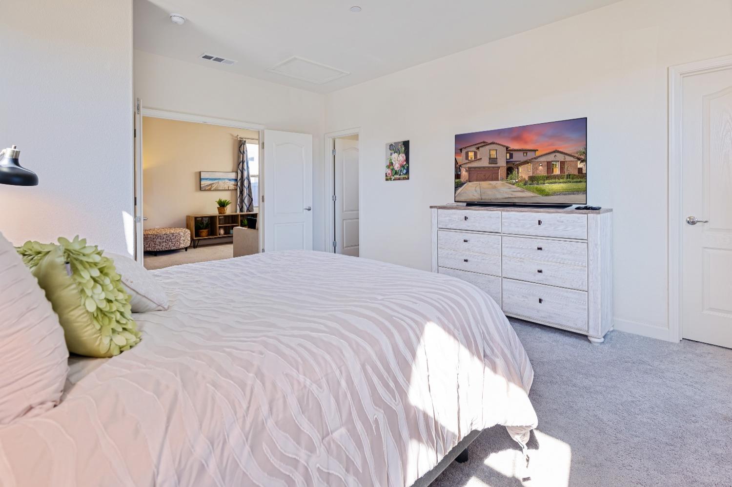 Detail Gallery Image 20 of 56 For 3826 Castellina Way, Manteca,  CA 95337 - 4 Beds | 3/1 Baths
