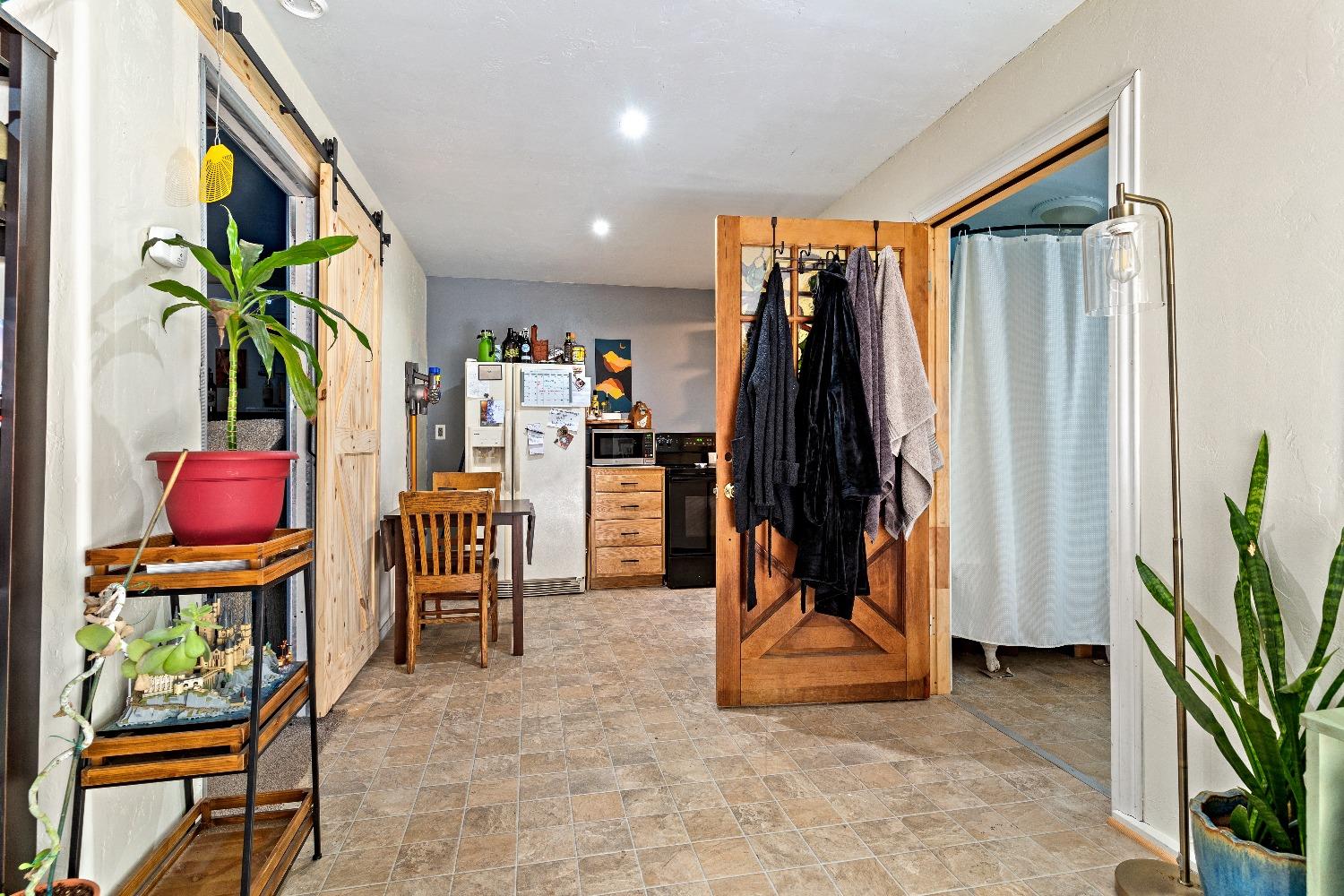 Detail Gallery Image 5 of 72 For 12428 Dobbins Dr., Nevada City,  CA 95959 - 1 Beds | 1 Baths