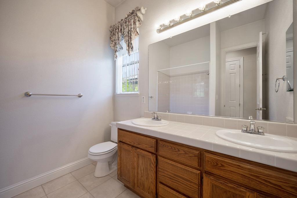 Detail Gallery Image 23 of 34 For 4703 Tenbury Ln, Rocklin,  CA 95677 - 3 Beds | 2 Baths