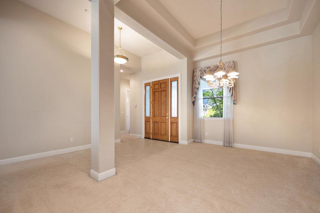 Detail Gallery Image 6 of 34 For 4703 Tenbury Ln, Rocklin,  CA 95677 - 3 Beds | 2 Baths