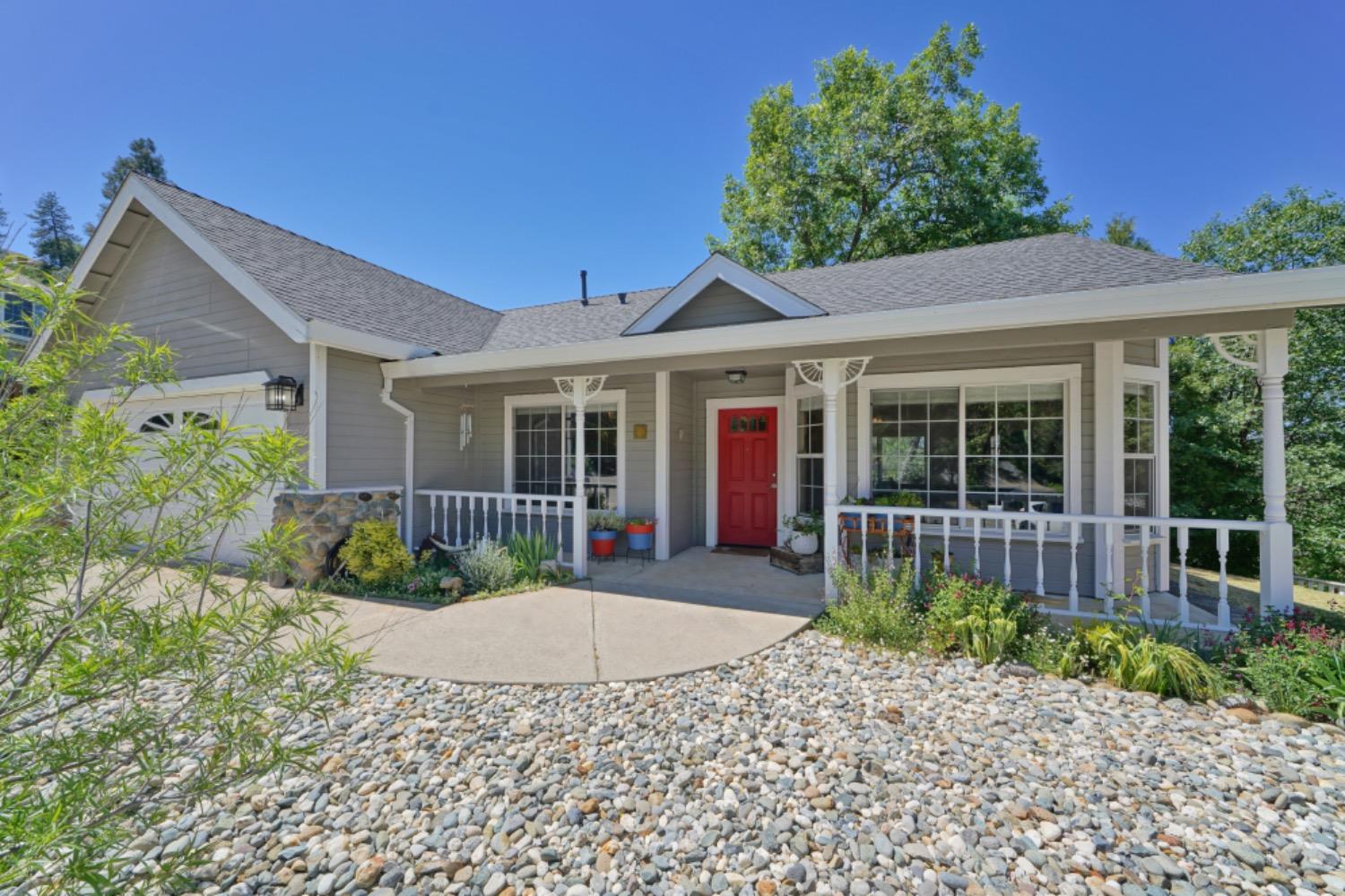 Detail Gallery Image 4 of 34 For 3166 Benham Ct, Placerville,  CA 95667 - 3 Beds | 2 Baths