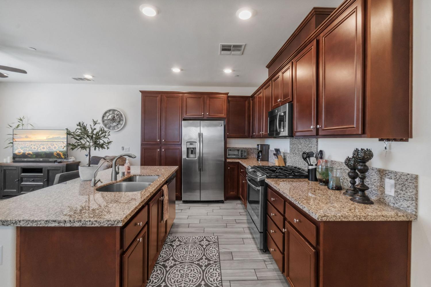 Detail Gallery Image 9 of 36 For 40410 Calle Real, Murrieta,  CA 92563 - 3 Beds | 2/1 Baths