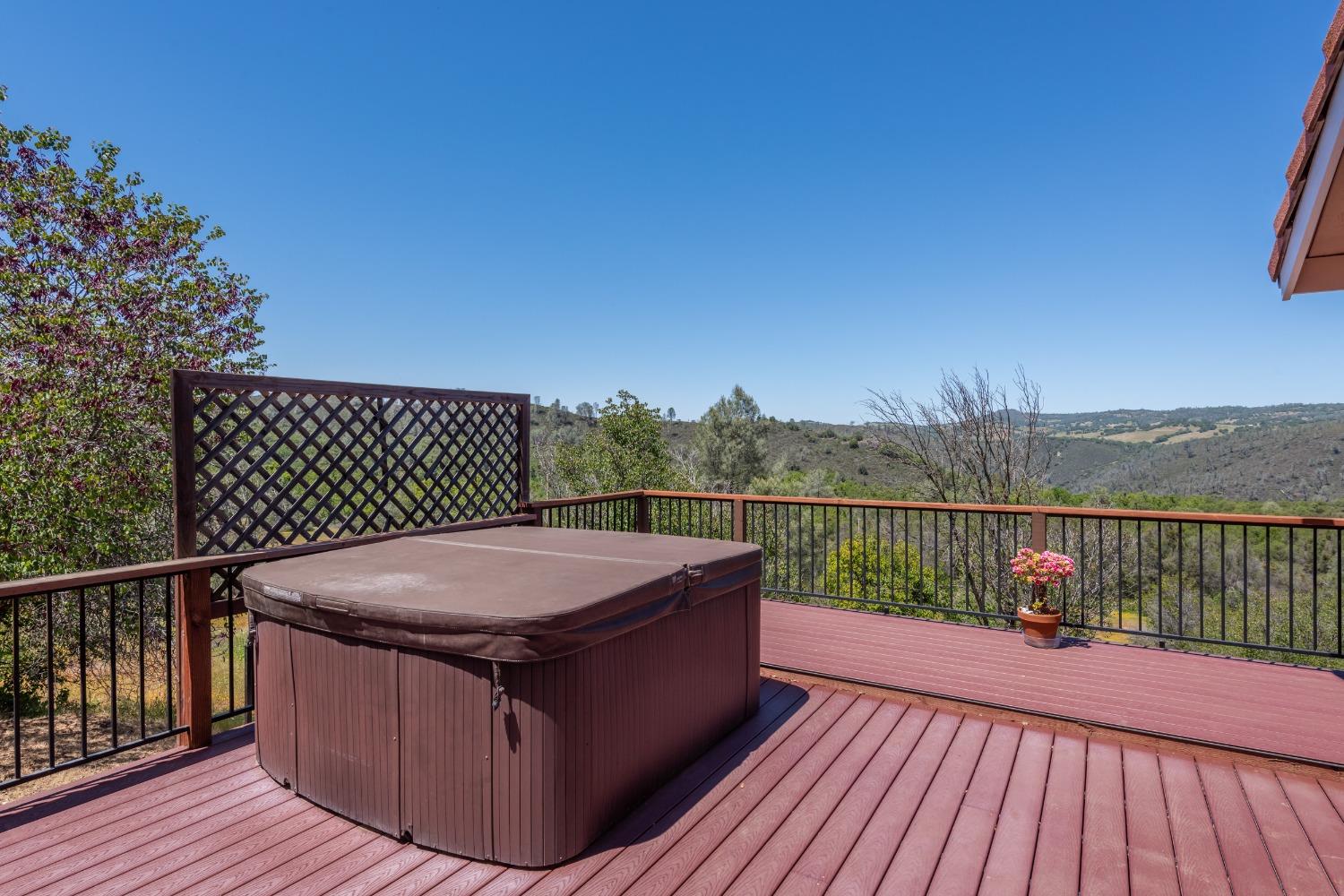 Detail Gallery Image 32 of 52 For 707 Kanaka Valley Rd, Rescue,  CA 95672 - 2 Beds | 2/1 Baths