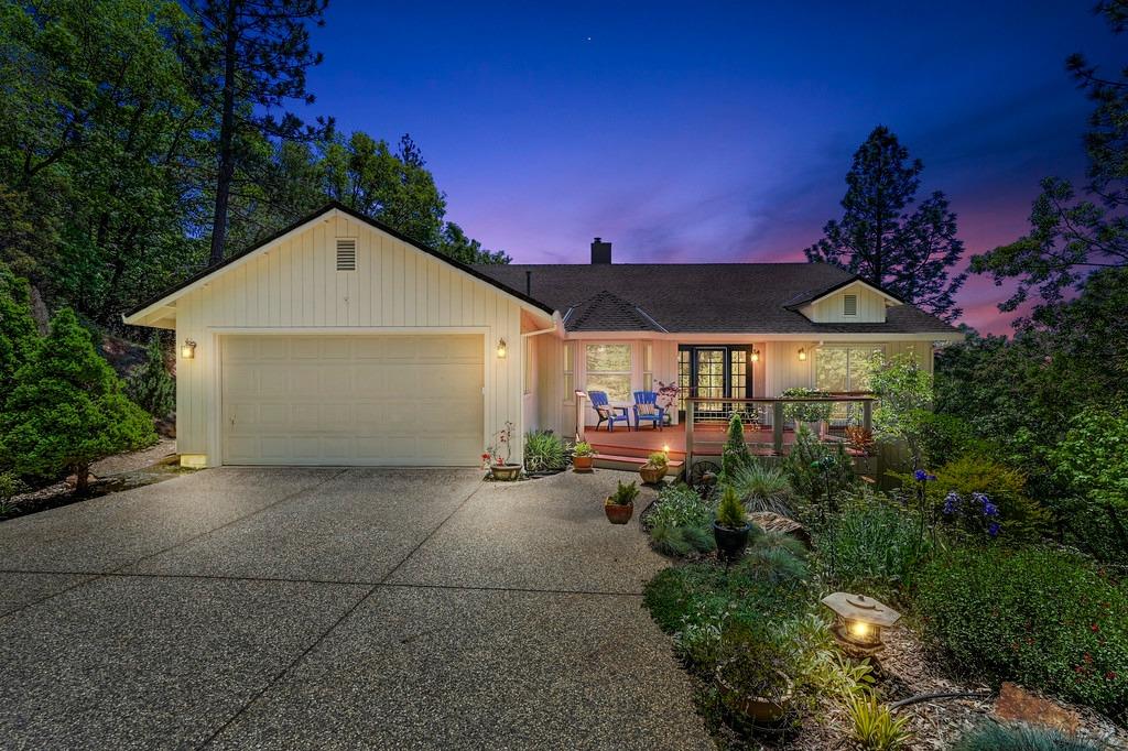 Detail Gallery Image 2 of 61 For 3325 Promenade Ln, Placerville,  CA 95667 - 4 Beds | 3 Baths