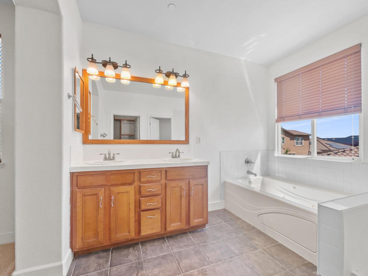 Detail Gallery Image 19 of 25 For 2679 Shinn Pl, Woodland,  CA 95776 - 3 Beds | 2/1 Baths