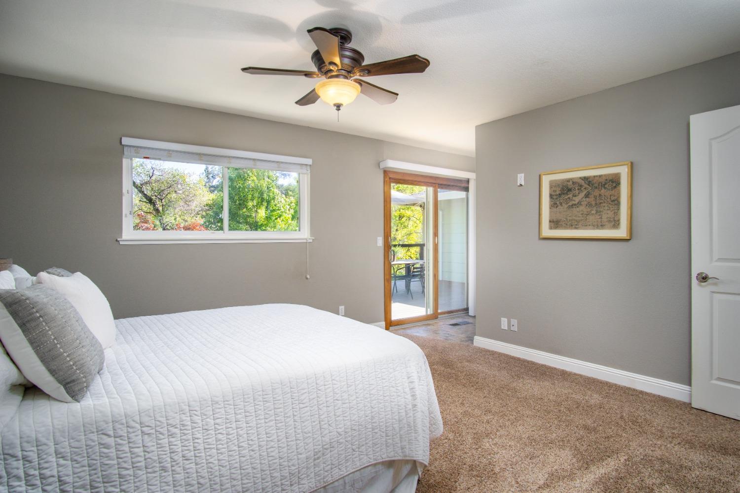 Detail Gallery Image 17 of 41 For 3993 Horseshoe Cir, Loomis,  CA 95650 - 3 Beds | 2 Baths