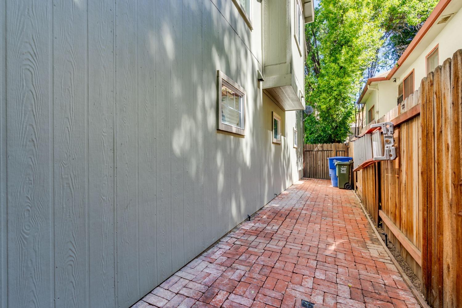 Detail Gallery Image 36 of 37 For 1315 Q St, Sacramento,  CA 95811 - 3 Beds | 3/1 Baths