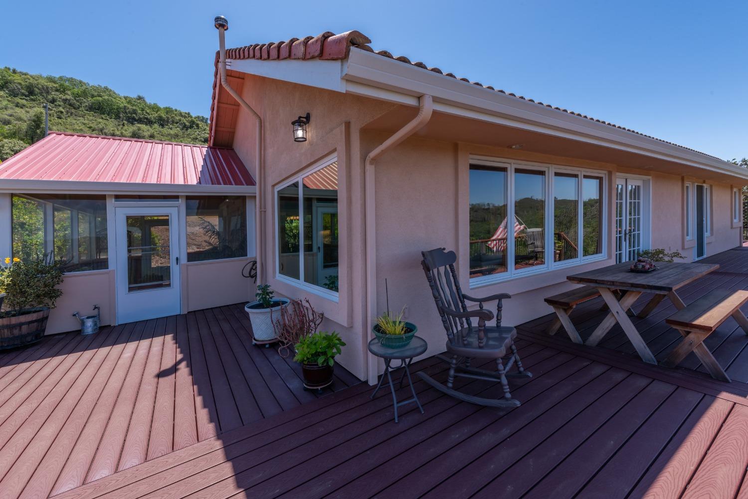 Detail Gallery Image 34 of 52 For 707 Kanaka Valley Rd, Rescue,  CA 95672 - 2 Beds | 2/1 Baths