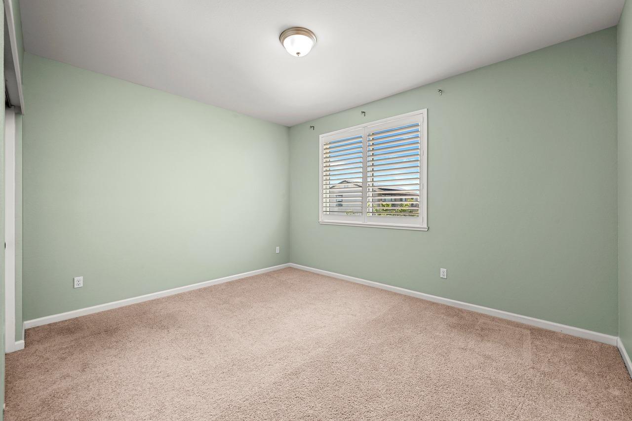 Detail Gallery Image 23 of 42 For 4265 Hydra Cir, Roseville,  CA 95747 - 5 Beds | 3/1 Baths
