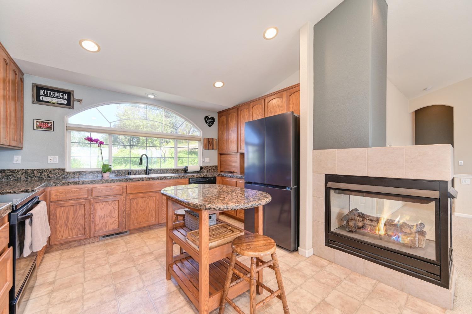 Detail Gallery Image 16 of 51 For 23380 Barnes Ln, Colfax,  CA 95713 - 2 Beds | 2/1 Baths