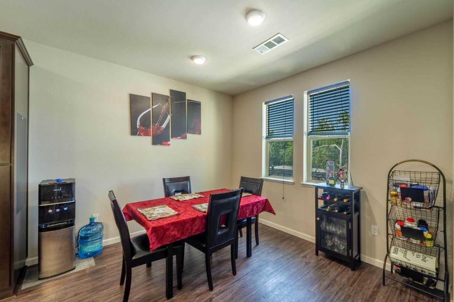 Detail Gallery Image 6 of 19 For 140 Ivy Ave #C21,  Patterson,  CA 95363 - 3 Beds | 2 Baths