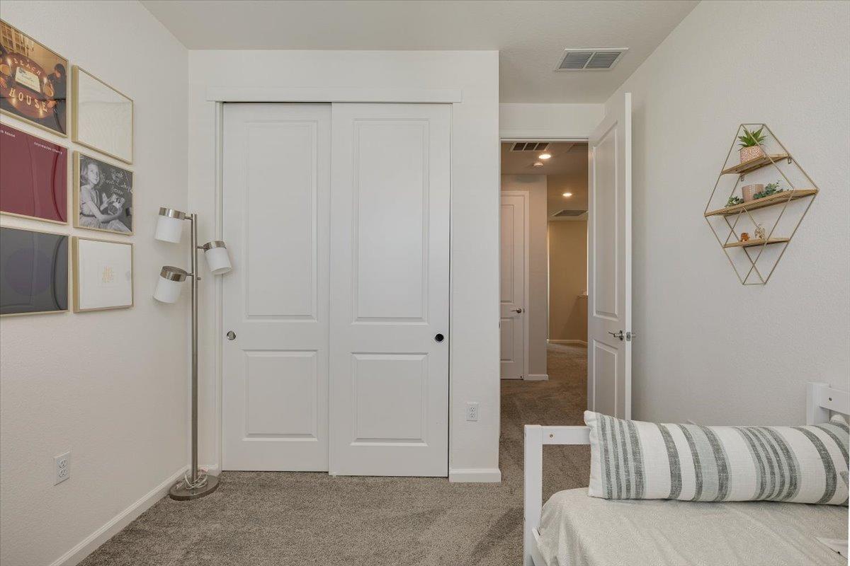 Detail Gallery Image 25 of 35 For 4379 E Commerce Way, Sacramento,  CA 95834 - 3 Beds | 2/1 Baths