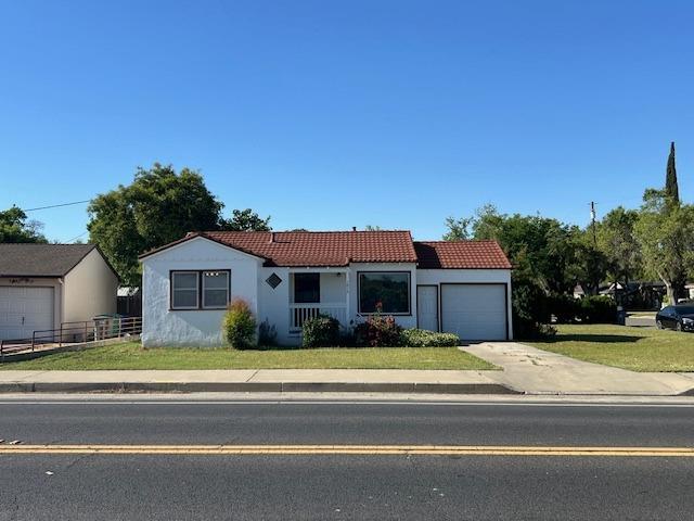 South Avenue, Gustine, California image 3